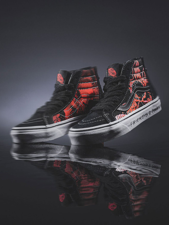 Vans Vans x Stranger Things Sk8-Hi Zip Tenisky detské