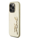 Karl Lagerfeld Vrásčitý zadný kryt PU Signature Logo pre iPhone 15 Pro Gold Karl Lagerfeld